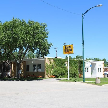 Manitou Motor Inn Extérieur photo